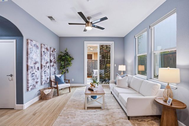 1174 Juan Jose Ln, Tracy, CA 95376