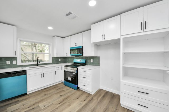 11707 Greenglen Drive, Houston, TX 77044