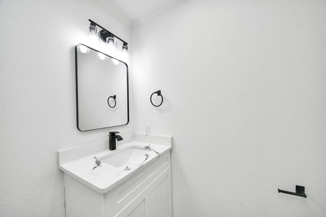11707 Greenglen Drive, Houston, TX 77044