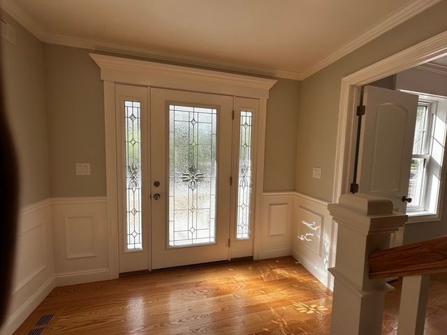 56 Dudley Rd, Billerica, MA 01821