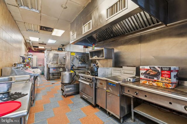 4323 LANCASTER AVE., Philadelphia, PA 19104