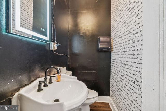 4323 LANCASTER AVE., Philadelphia, PA 19104