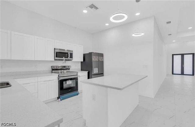 1021 Chiquita BLVD N, Cape Coral, FL 33993