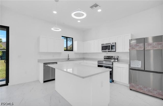 1021 Chiquita BLVD N, Cape Coral, FL 33993