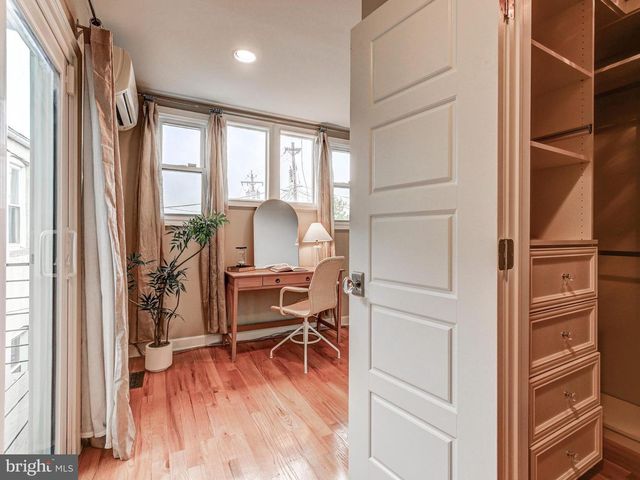 2119 E LOMBARD ST E, Baltimore, MD 21231