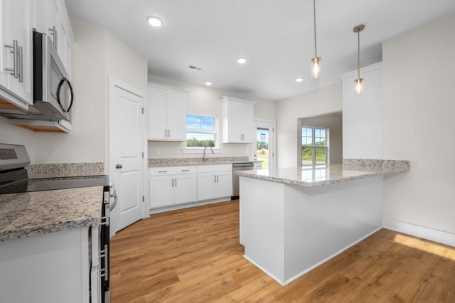 639 Vrabel Rd, Murfreesboro, TN 37130