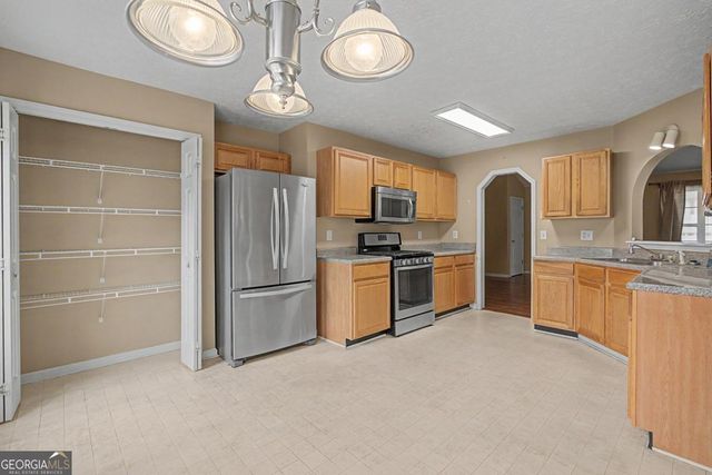 138 Paradise Pointe, Douglasville, GA 30134