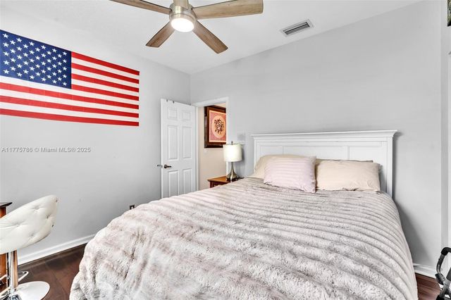 5216 Ventura Dr, Delray Beach, FL 33484