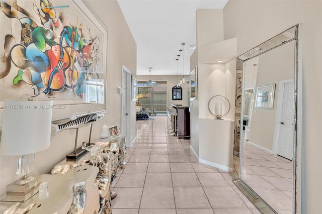 5216 Ventura Dr, Delray Beach, FL 33484