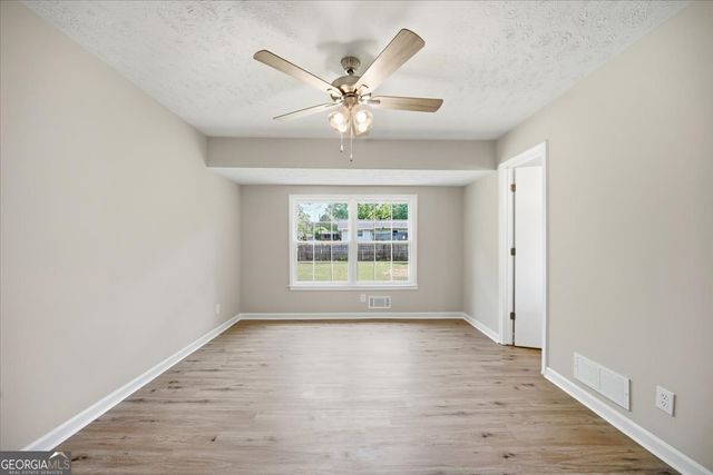 1792 Wesley Way, Conyers, GA 30012