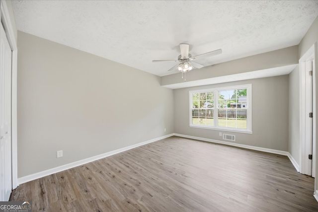 1792 Wesley Way, Conyers, GA 30012