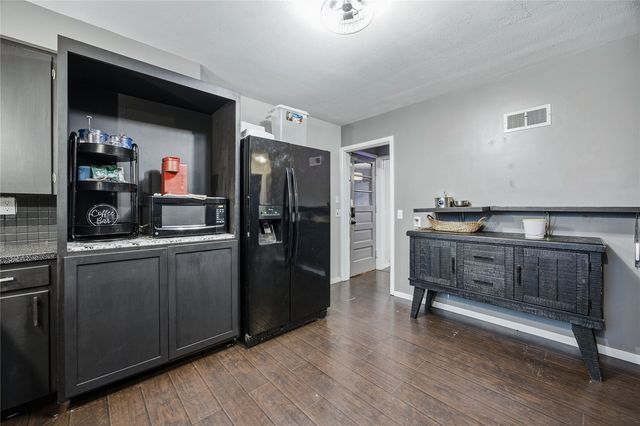 1015 Norwood Drive SE, Cedar Rapids, IA 52403