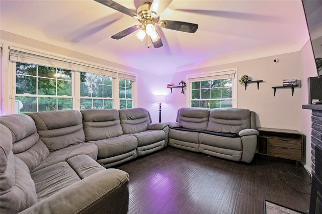 1015 Norwood Drive SE, Cedar Rapids, IA 52403
