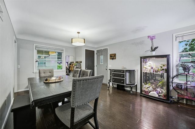 1015 Norwood Drive SE, Cedar Rapids, IA 52403