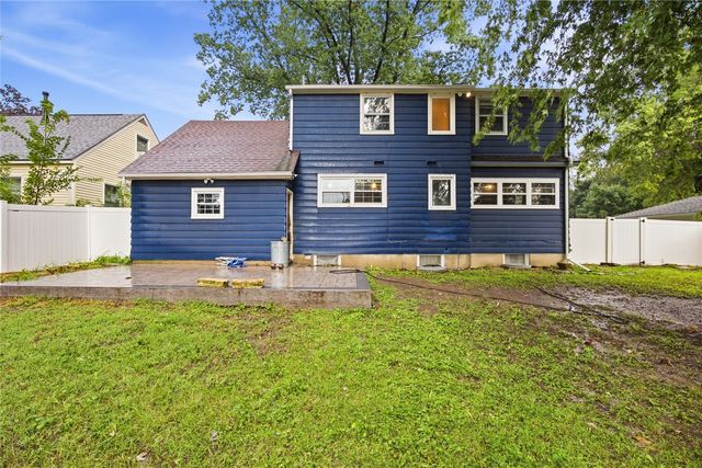 1015 Norwood Drive SE, Cedar Rapids, IA 52403