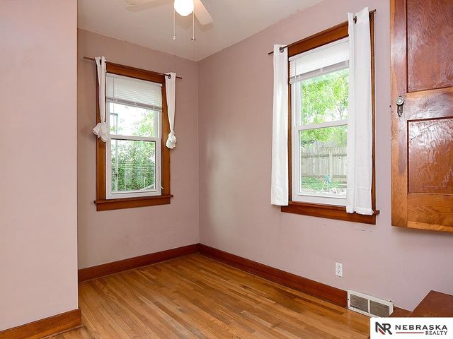 1439 Phelps Street, Omaha, NE 68107