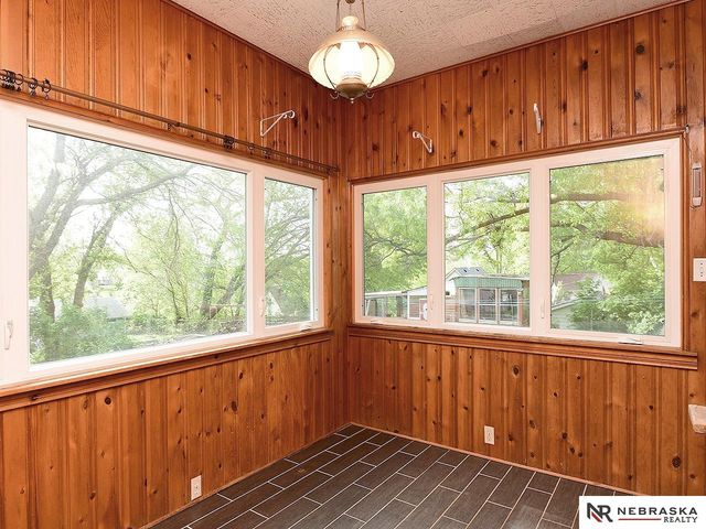 1439 Phelps Street, Omaha, NE 68107