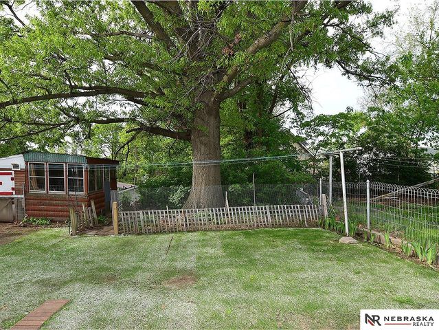 1439 Phelps Street, Omaha, NE 68107