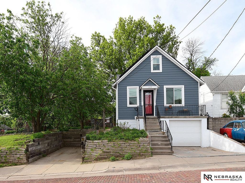 1439 Phelps Street, Omaha, NE 68107