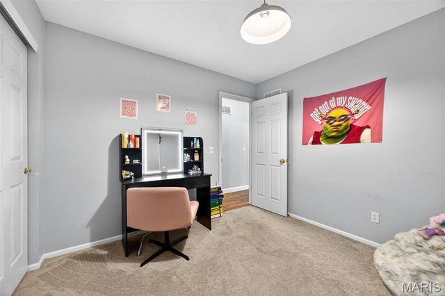 7 Butternut Stage Court, St Peters, MO 63376