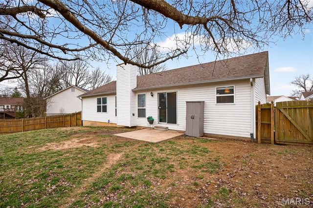 7 Butternut Stage Court, St Peters, MO 63376