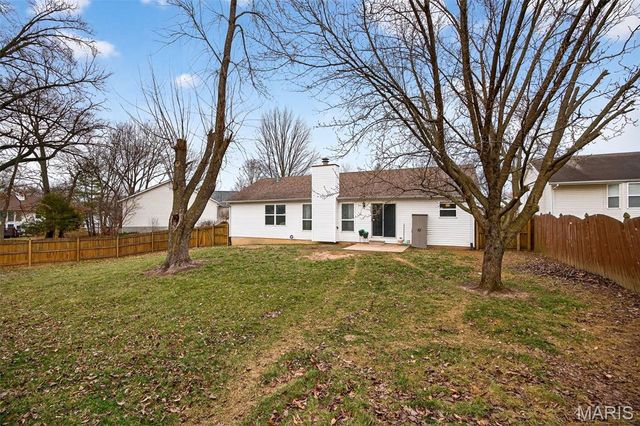 7 Butternut Stage Court, St Peters, MO 63376