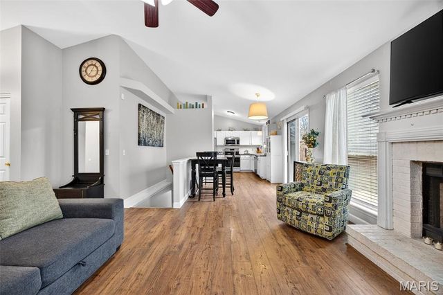 7 Butternut Stage Court, St Peters, MO 63376