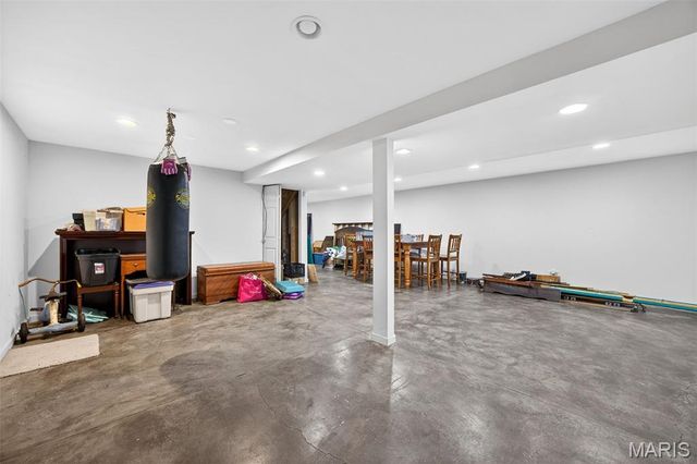 7 Butternut Stage Court, St Peters, MO 63376