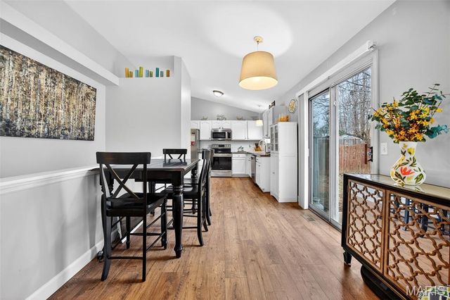 7 Butternut Stage Court, St Peters, MO 63376