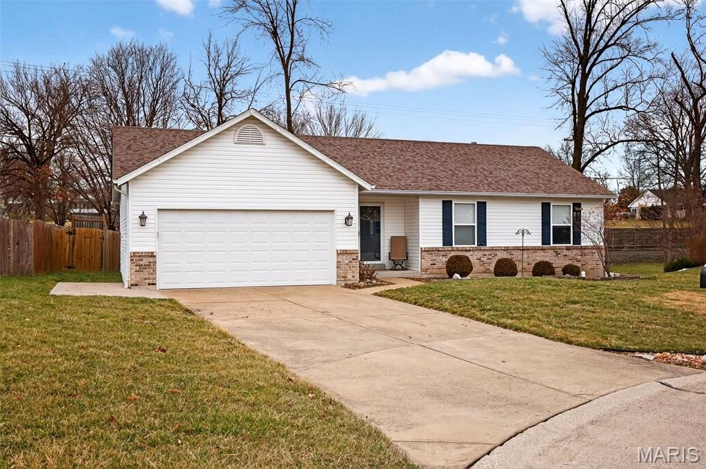 7 Butternut Stage Court, St Peters, MO 63376