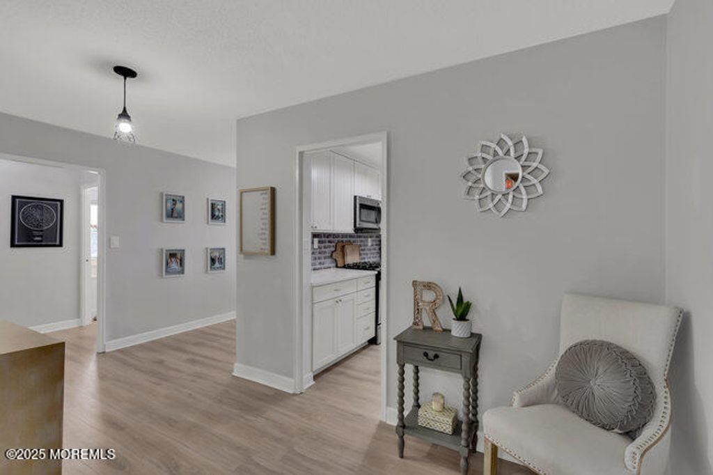 28 Riverside Avenue, 4G, Red Bank, NJ 07701