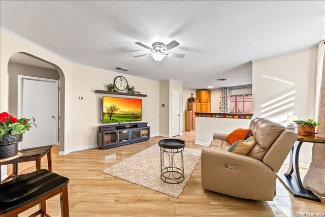 5522 Christina Path, San Antonio, TX 78247