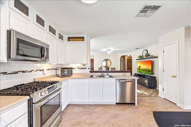 5522 Christina Path, San Antonio, TX 78247