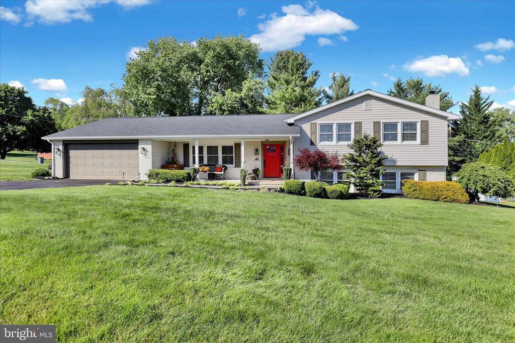 45 MAST RD, Oley, PA 19547