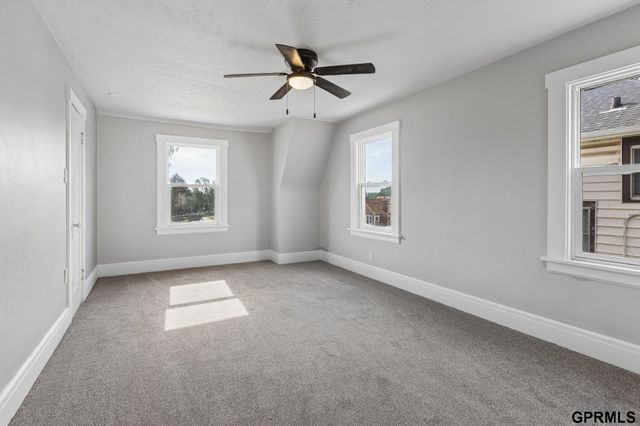 7008 N 30th Street, Omaha, NE 68112