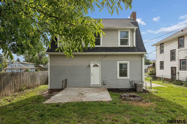 7008 N 30th Street, Omaha, NE 68112