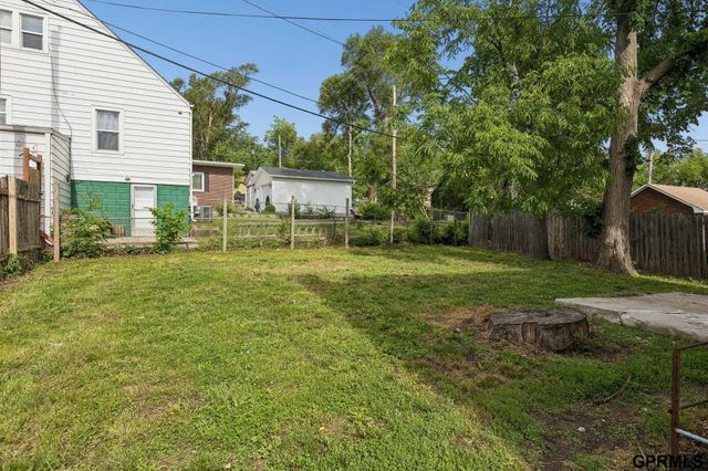 7008 N 30th Street, Omaha, NE 68112