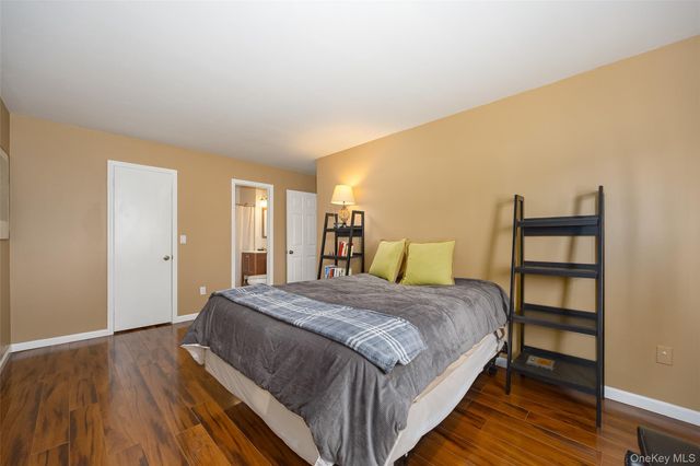 10 Skyline Drive 10, Fishkill, NY 12524