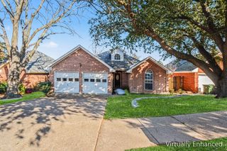 4915 Arborgate Drive, Arlington, TX 76017
