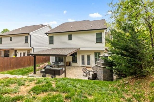 637 Lullwater Road, Chattanooga, TN 37405