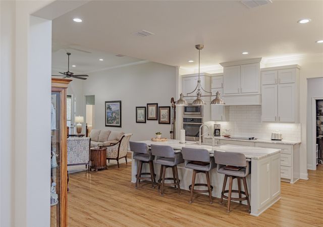 213 Windy Glen Drive, Decatur, TX 76234