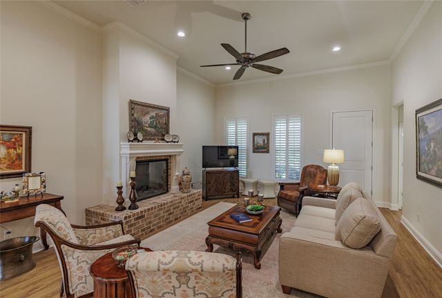 213 Windy Glen Drive, Decatur, TX 76234