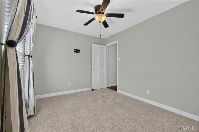 4590 Grandcastle Drive, St Louis, MO 63128