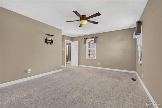 4590 Grandcastle Drive, St Louis, MO 63128