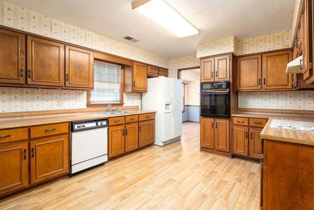 2302 Dobbs Drive, Phenix City, AL 36870