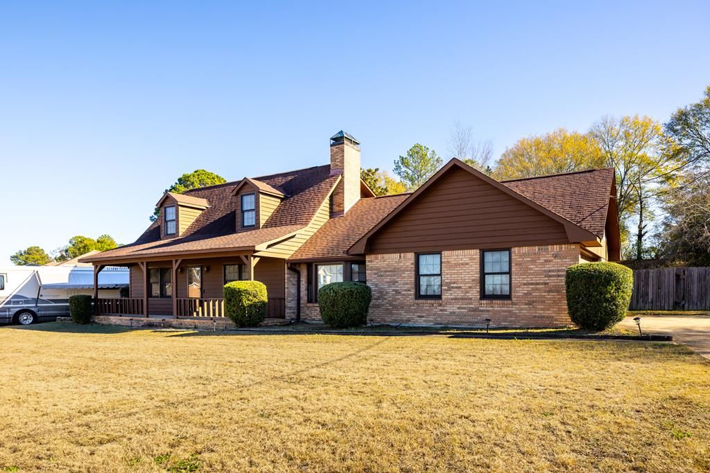 2302 Dobbs Drive, Phenix City, AL 36870