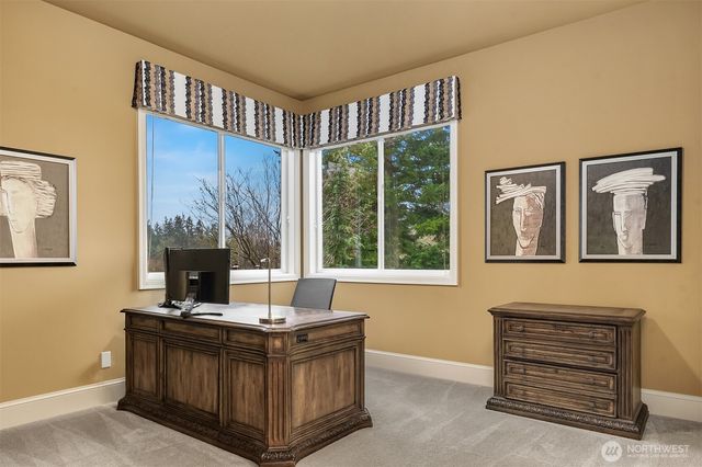 955 211th Place SE, Sammamish, WA 98075