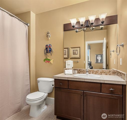 955 211th Place SE, Sammamish, WA 98075