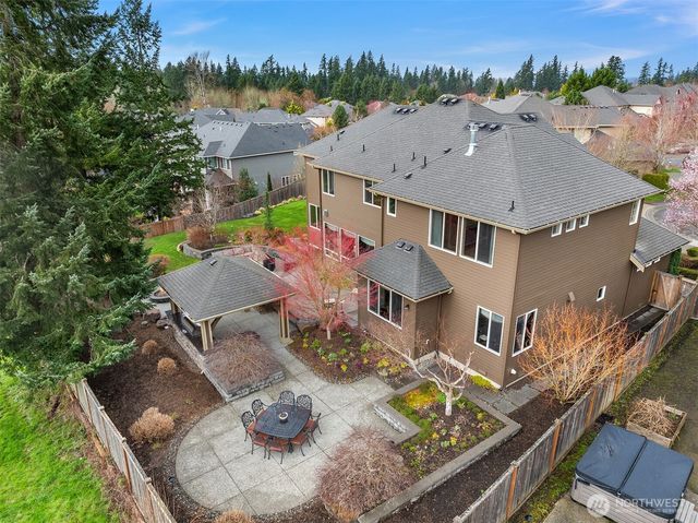 955 211th Place SE, Sammamish, WA 98075