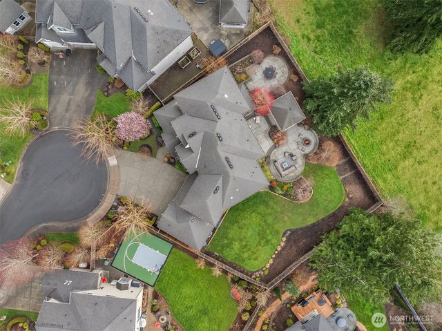 955 211th Place SE, Sammamish, WA 98075